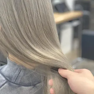 ロング カラー ヘアアレンジ ブリーチダブルカラー 元町三宮/三ノ宮のヘアスタイル