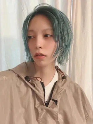 ショート カラー ヘアアレンジ レイヤーウルフ エクステ磯部のヘアスタイル