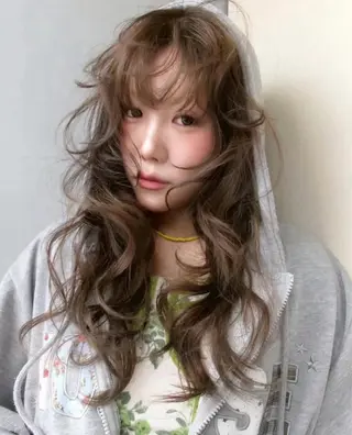 カラー miyo .⋆のヘアスタイル