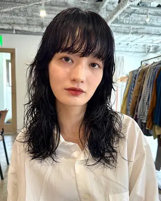 ミディアム パーマ カラー CEINE＋ officialのヘアスタイル