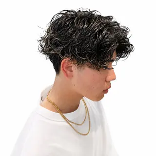 ミディアム パーマ メンズ 高瀬 朱利のヘアスタイル
