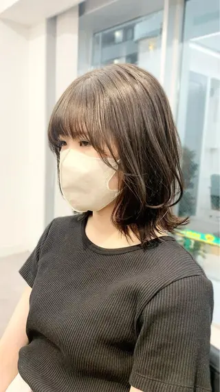 ミディアム カラー パーマ ヘアアレンジ メンズ キッズ ネイル マツエク・マツパ アイブロウ 似合せレイヤー/ 柔らか透明感カラーのヘアスタイル
