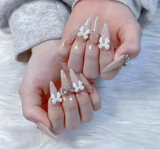 ネイル Hin Hana Nailのネイルデザイン