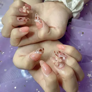 ネイル ラッキー 玲奈のネイルデザイン