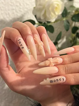 ネイル Luna Gladeのネイルデザイン