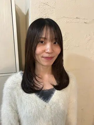 ミディアム stylist 倉本恋のヘアスタイル