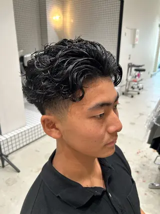 パーマ メンズ 🐲ツイスパ🐲 フェード/龍のヘアスタイル