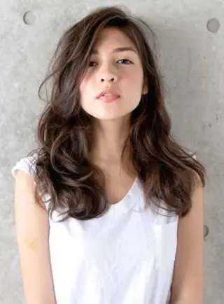 セミロング カラー パーマ ヘアアレンジ 【公式】amble luxe池袋東口🩷のヘアスタイル