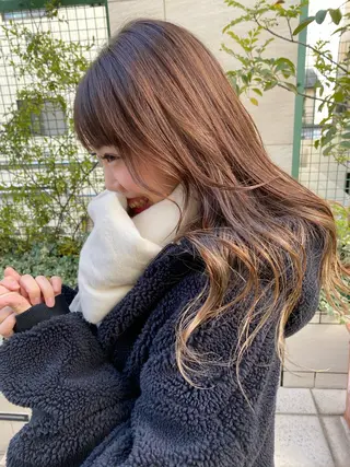 ロング カラー 有馬ミク🌈 似合わせ美容師のヘアスタイル