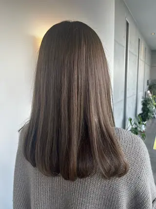 ミディアム おせ ちさとのヘアスタイル
