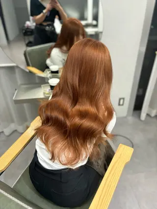 カラー amu/ブリーチなし ダブルカラーのヘアスタイル
