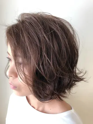 ショート 《インナーカラー》 YAMADAのヘアスタイル