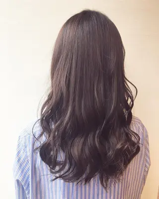 ロング カラー ヘアアレンジ 白浜 サキのヘアスタイル