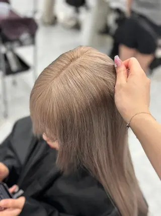 ロング 赤髪/ワインレッド/ 韓国系 まなかのヘアスタイル