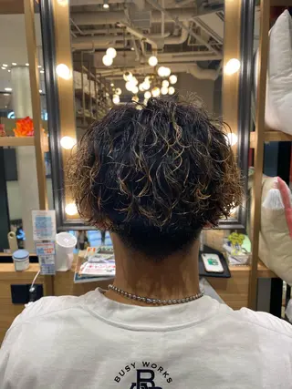 ミディアム パーマ メンズ 梅田茶屋町メンズ 専門美容師 山元一平のヘアスタイル