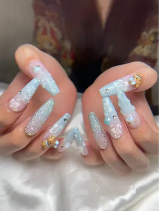 ネイル 𝓐𝓷𝓻𝓲 XiinhNailのネイルデザイン