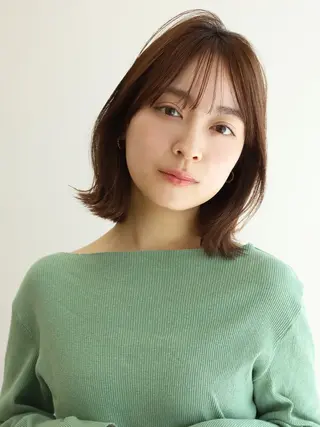 ミディアム 小川 夏実のヘアスタイル