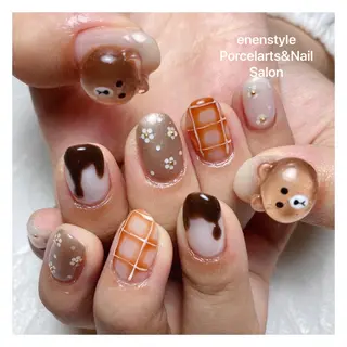 ミディアム ネイル 🐾enen style 🐾のネイルデザイン