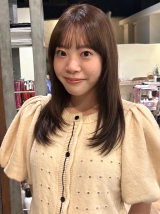 セミロング カラー 顔周りレイヤー/透明 感カラー/村上陽菜乃のヘアスタイル