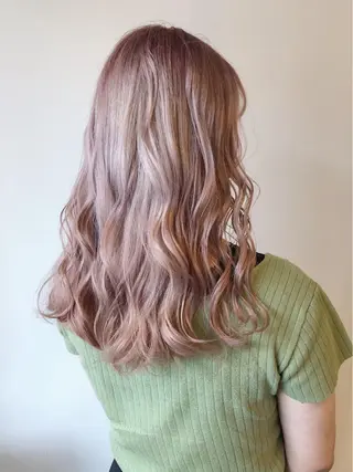 セミロング カラー 安藤 佑衣のヘアスタイル