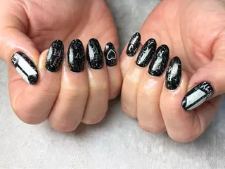 ネイル Queennail 北堀江Yumiのネイルデザイン