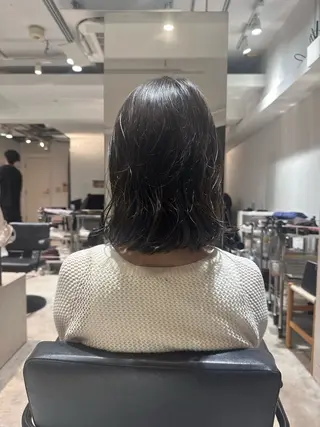 ミディアム ニュアンスカラー/ amikaのヘアスタイル