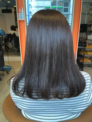 ミディアム カラー うしだ かおるのヘアスタイル