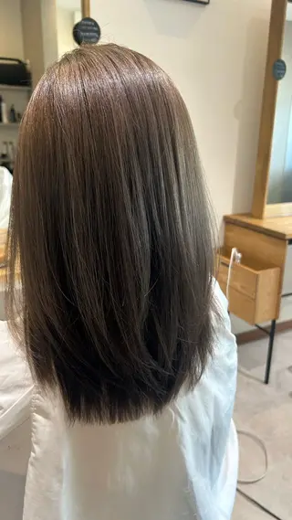 ロング 盛本 彩乃のヘアスタイル