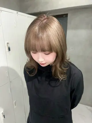 カラー Akari🧬レイヤ ー/ハイトーン/天神のヘアスタイル