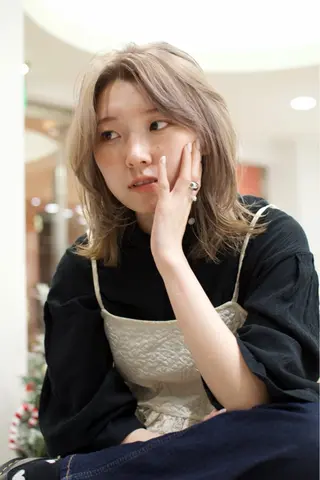 ミディアム カラー cana 札幌レイヤースタイルのヘアスタイル