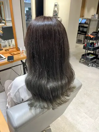 ロング カラー hanane .のヘアスタイル