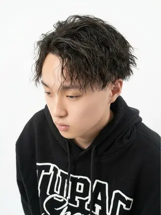 パーマ メンズ 成瀬スパイラル パーマ清水大隼のヘアスタイル
