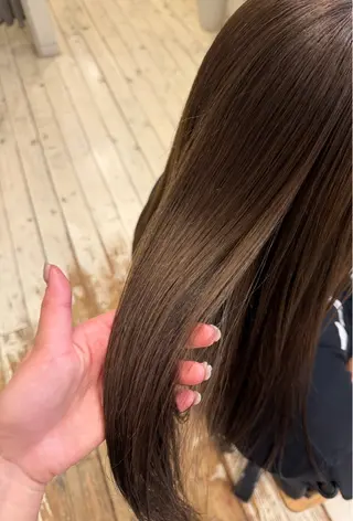 ロング カラー luca ⋆⭒˚.⋆𝜗𝜚のヘアスタイル
