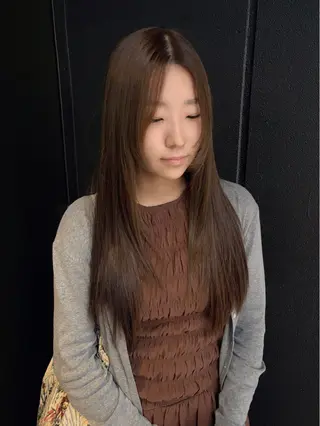 ロング カラー Hanaka🪷 レイヤー×ブリーチのヘアスタイル