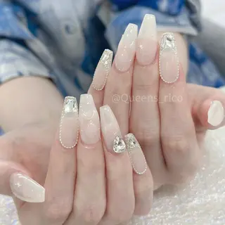 ネイル Queens テイのネイルデザイン