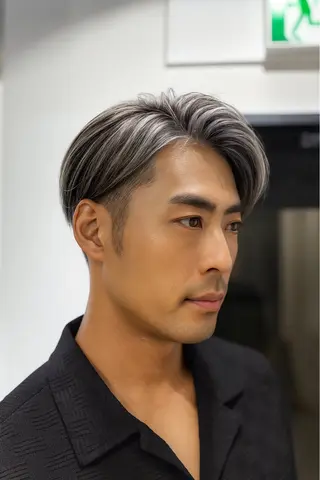 ショート カラー メンズ 白髪ぼかしハイライト バレイヤージュヤマトのヘアスタイル