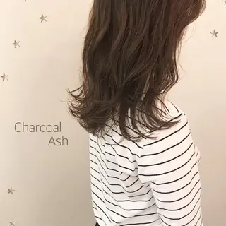 ミディアム カラー 市川 千夏のヘアスタイル