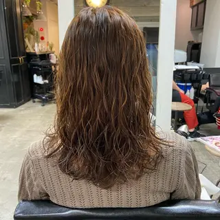 ミディアム パーマ 【海外風ヘア、 似合わせ】KAEDEのヘアスタイル
