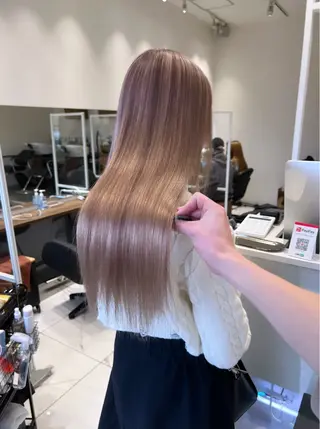 ロング カラー 韓国レイヤー×艶髪 ハイトーンRyukiのヘアスタイル