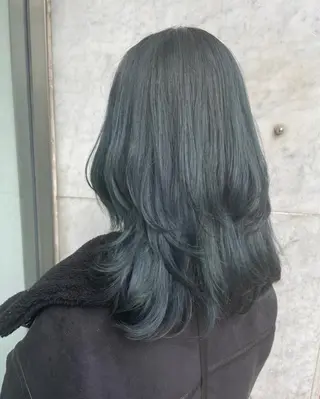 セミロング カラー RU RIのヘアスタイル
