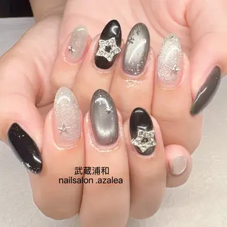 ネイル R inのネイルデザイン