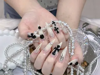 ロング Rola kira 麗のネイルデザイン