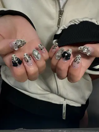 ネイル LAVISH 大和店 emi・:*+のネイルデザイン