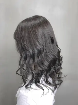 ミディアム カラー 【透明感、艶髪】西村 有司のヘアスタイル