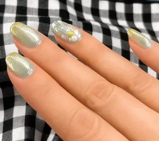 ネイル 〜Pearl me〜 Michiのネイルデザイン