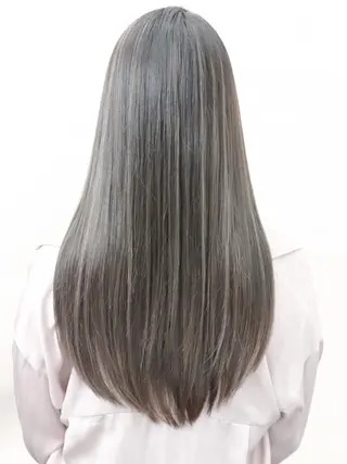 セミロング カラー THE USUAL ユージュアルのヘアスタイル