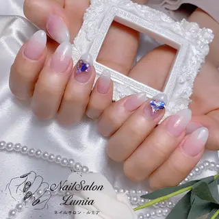 ネイル ネイルサロン ルミア Lumia 店長施術のネイルデザイン