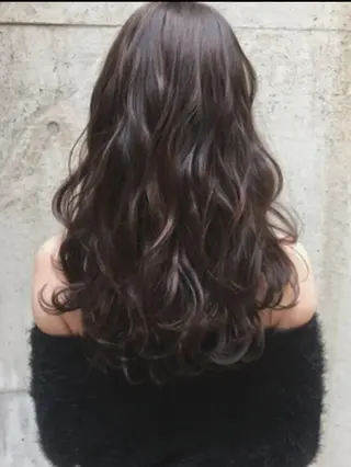 ロング カラー パーマ ヘアアレンジ 大阪レミーエクステ チビ編み込みのヘアスタイル