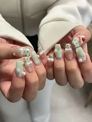 ネイル mii 🦋 【梅田・中崎町】のネイルデザイン