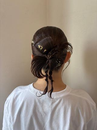 セミロング ヘアアレンジ 吉岡 茉穂のヘアスタイル